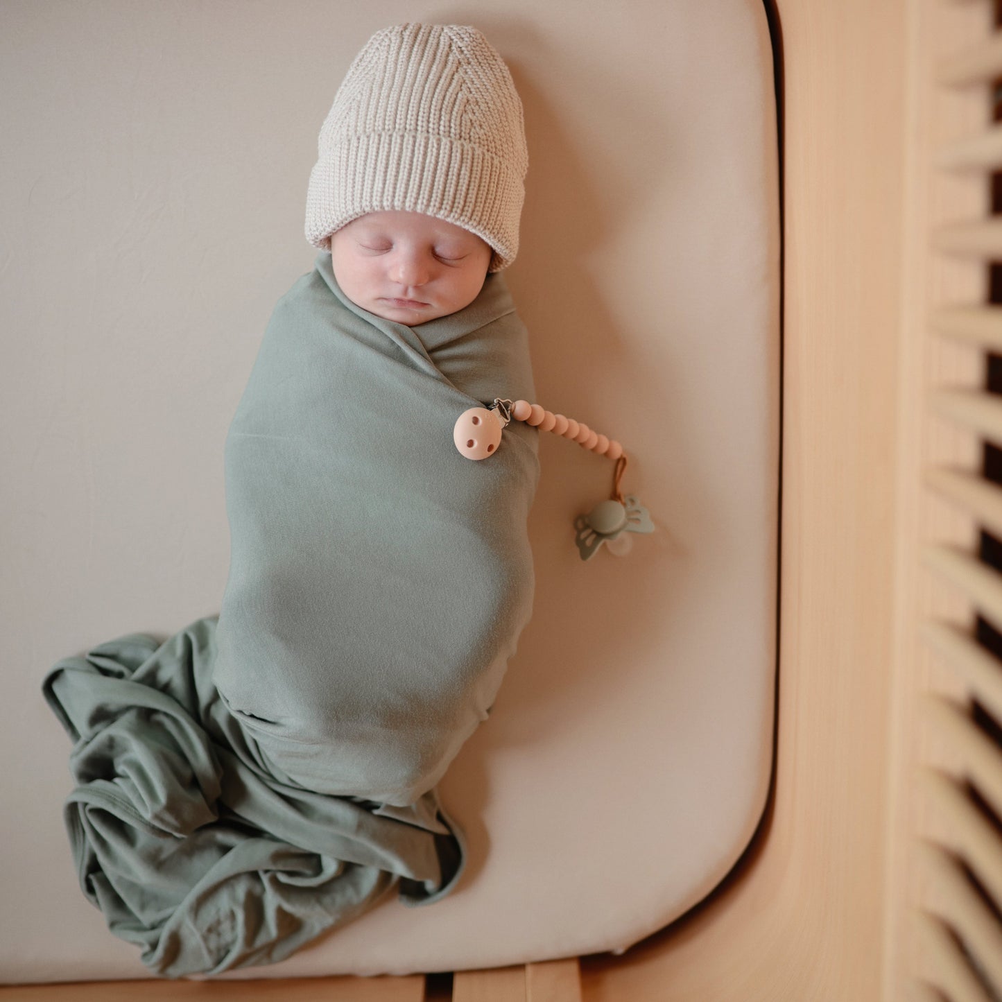 Stretchy Crib Sheet - Babies in Bloom