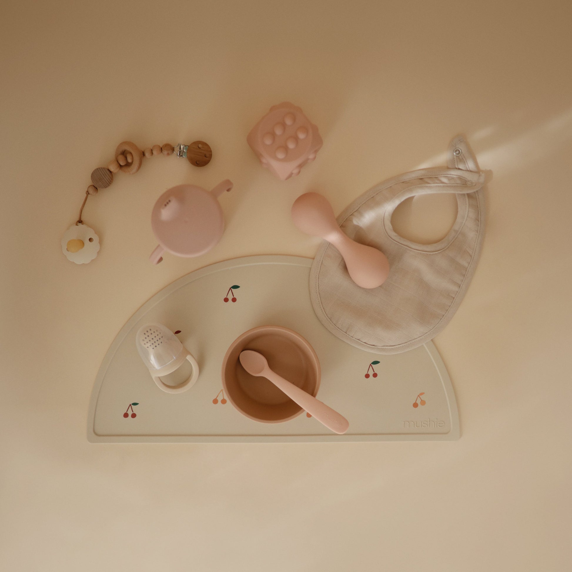Silicone Baby Rattle Toy - Babies in Bloom