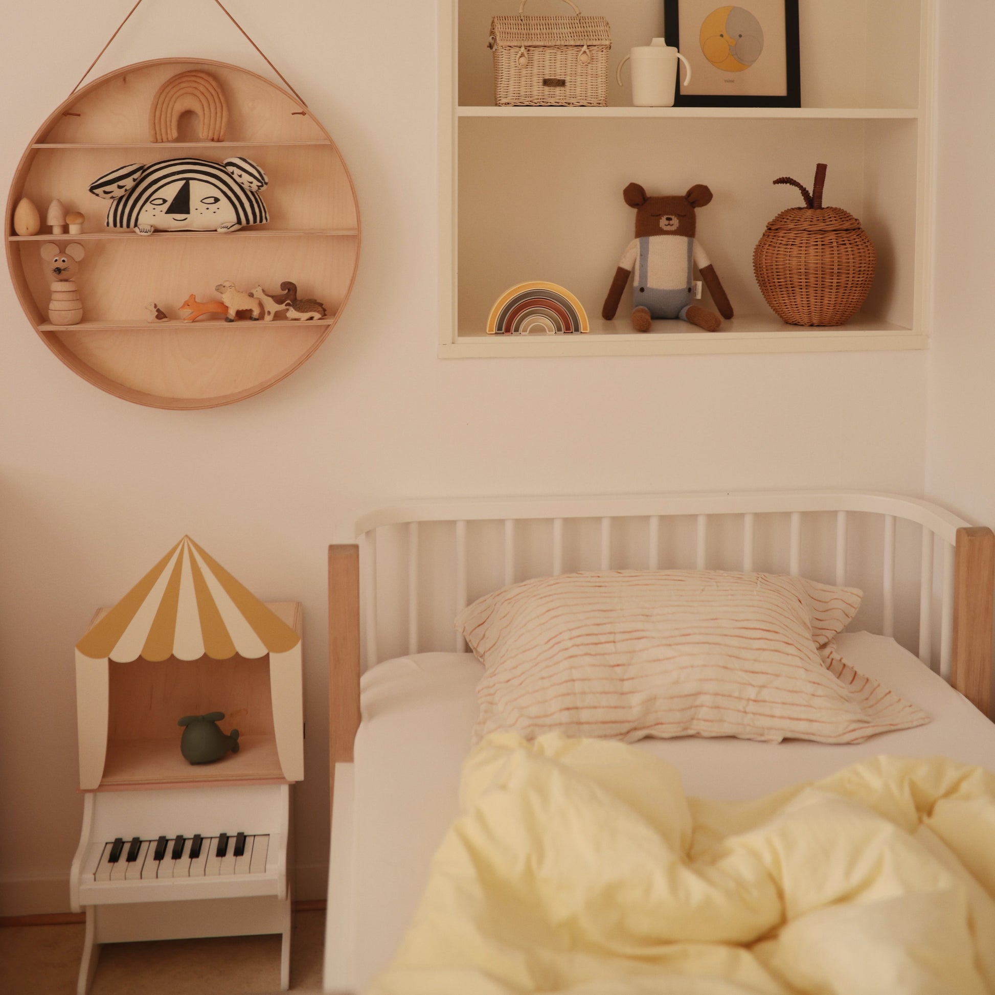 Stretchy Crib Sheet - Babies in Bloom