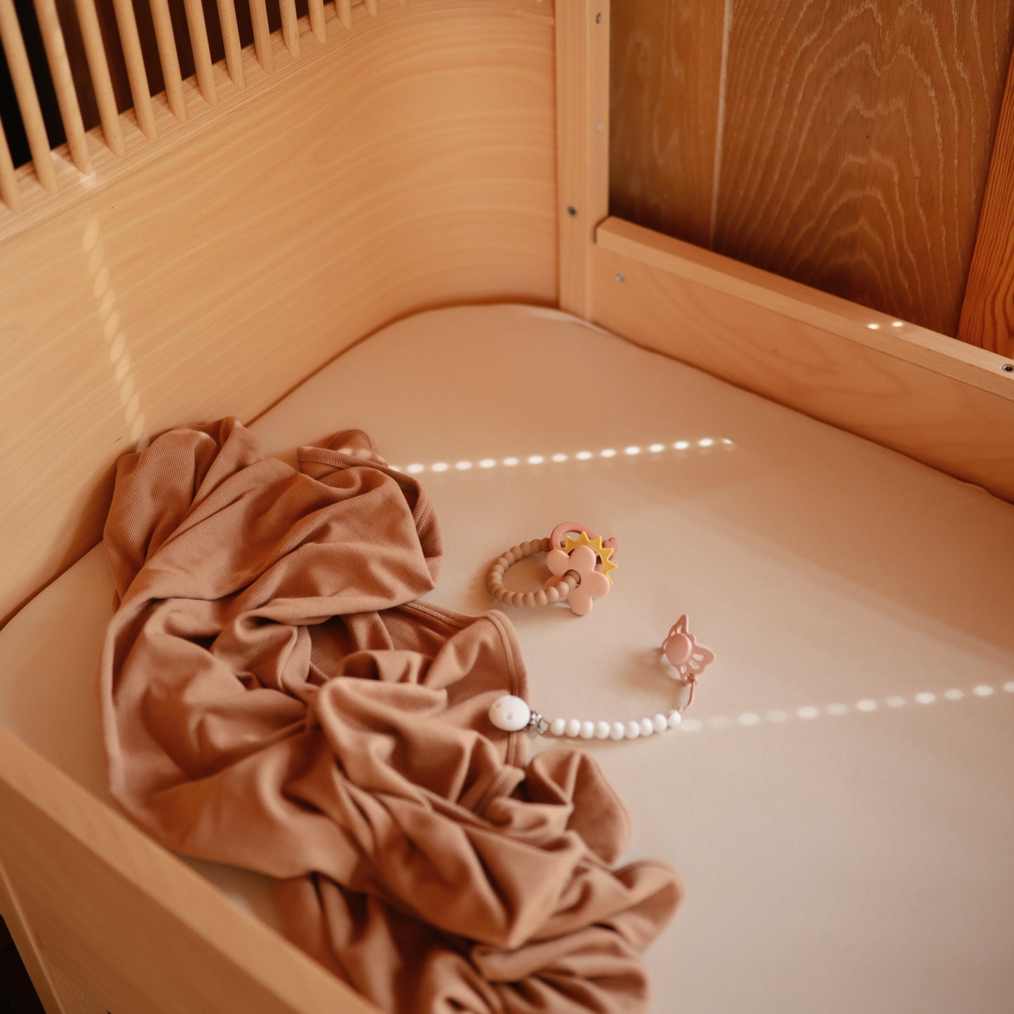 Stretchy MINI Crib Sheet - Babies in Bloom