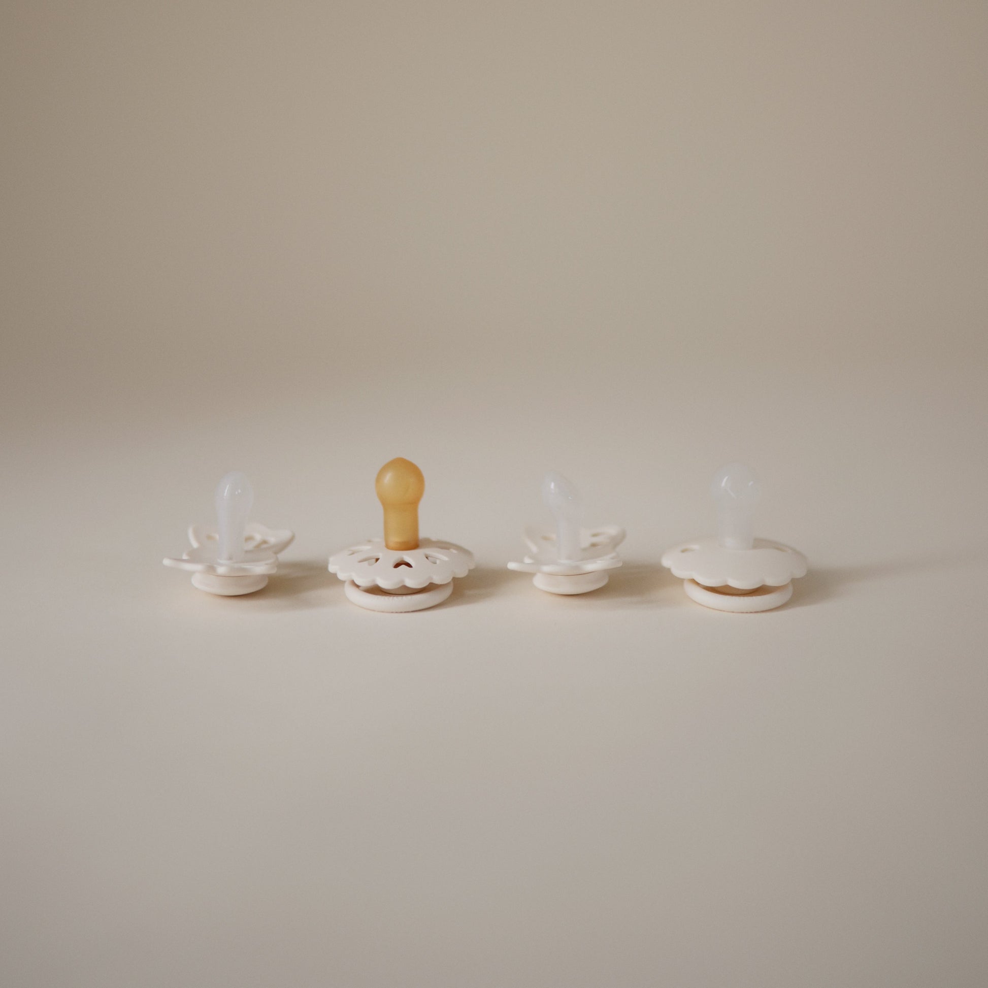 FRIGG Baby's First Pacifier Floral Heart (Cream) 4-Pack - Babies in Bloom