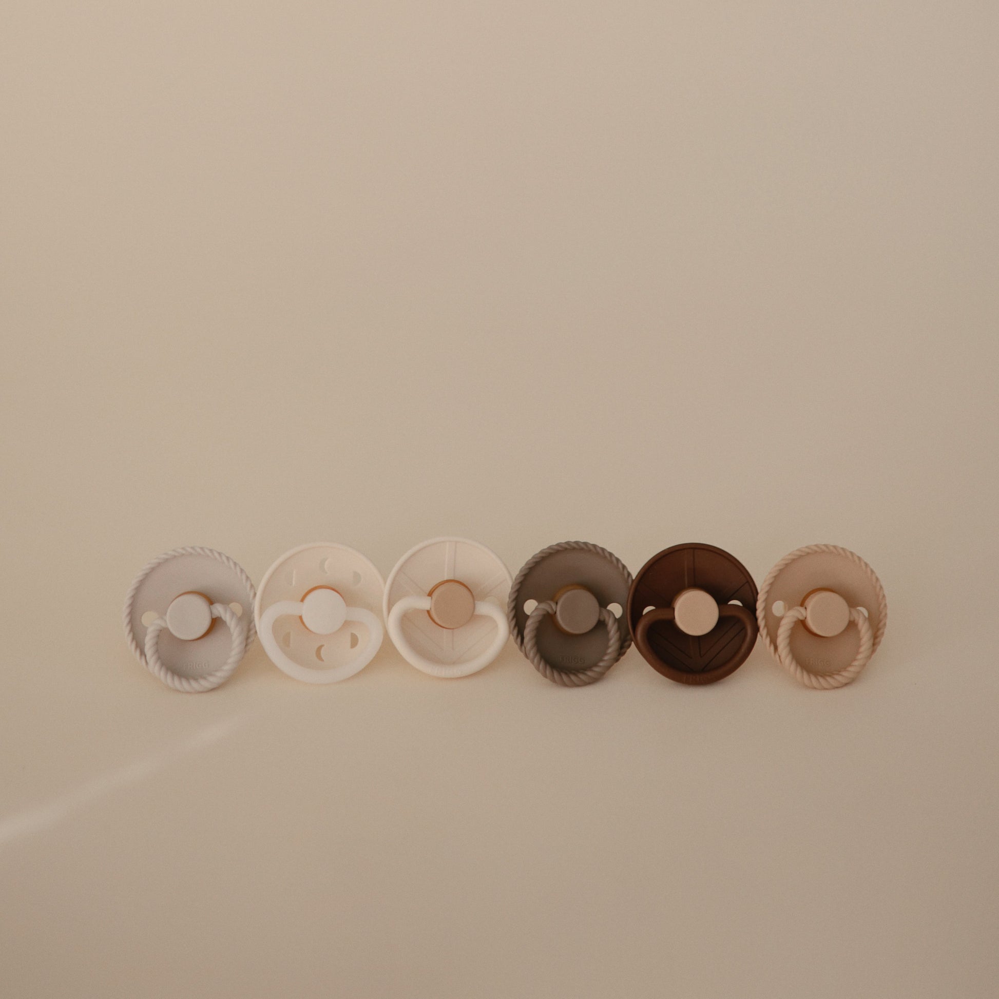 FRIGG Natural Rubber 6-Pack - Babies in Bloom