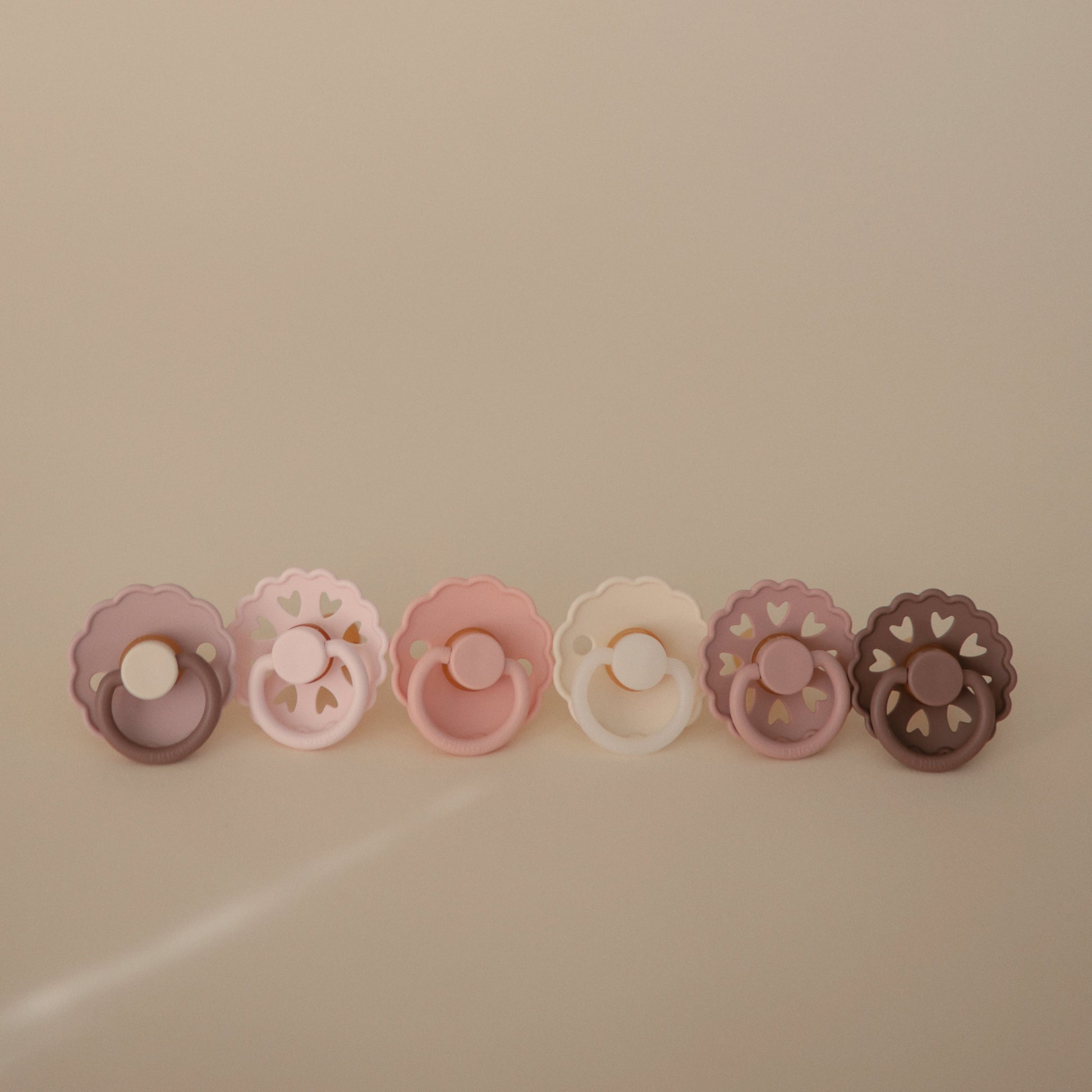 FRIGG Silicone Pacifier 6-Pack - Babies in Bloom