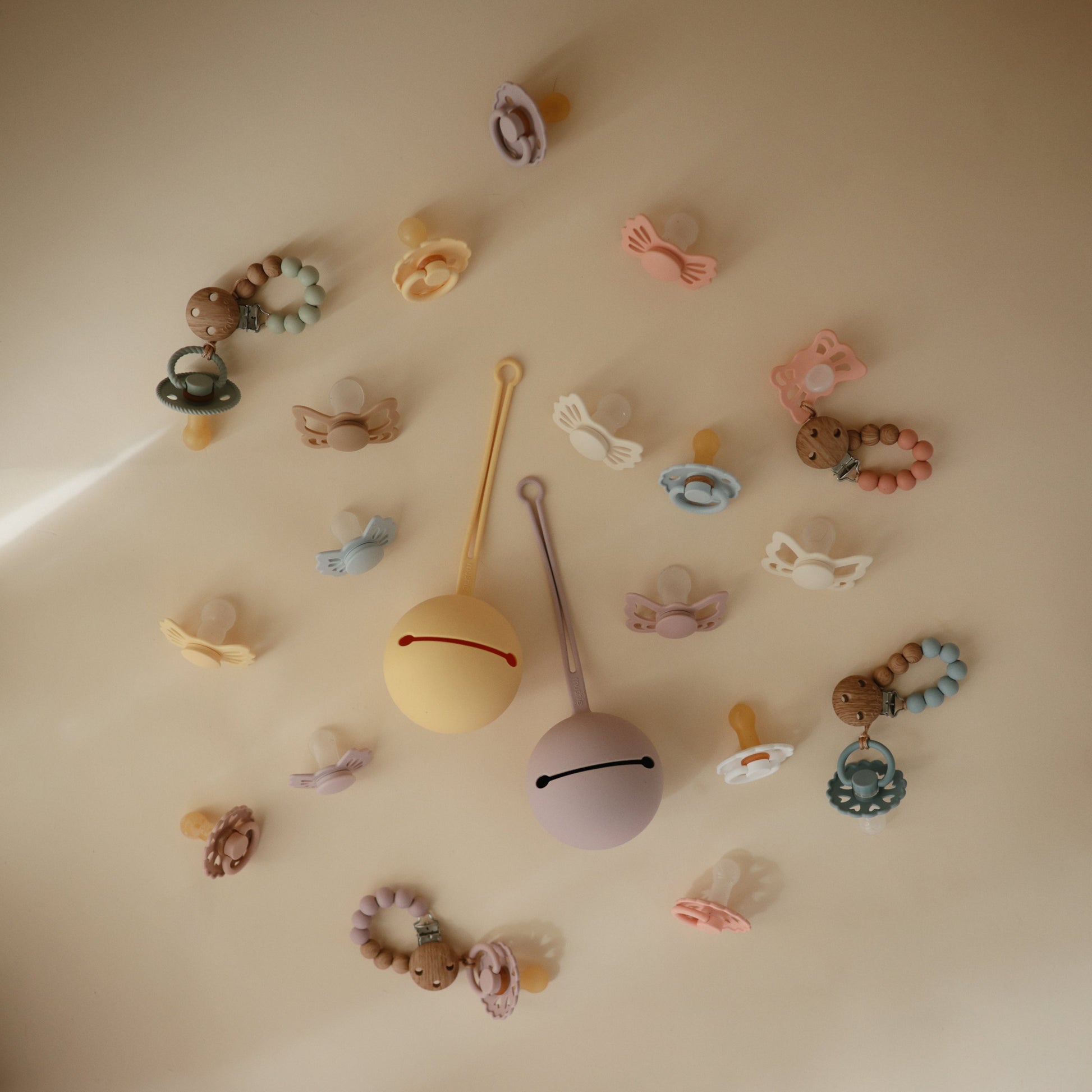 FRIGG Lucky Symmetrical Silicone Pacifier 2-Pack (0-6 Months) - Babies in Bloom