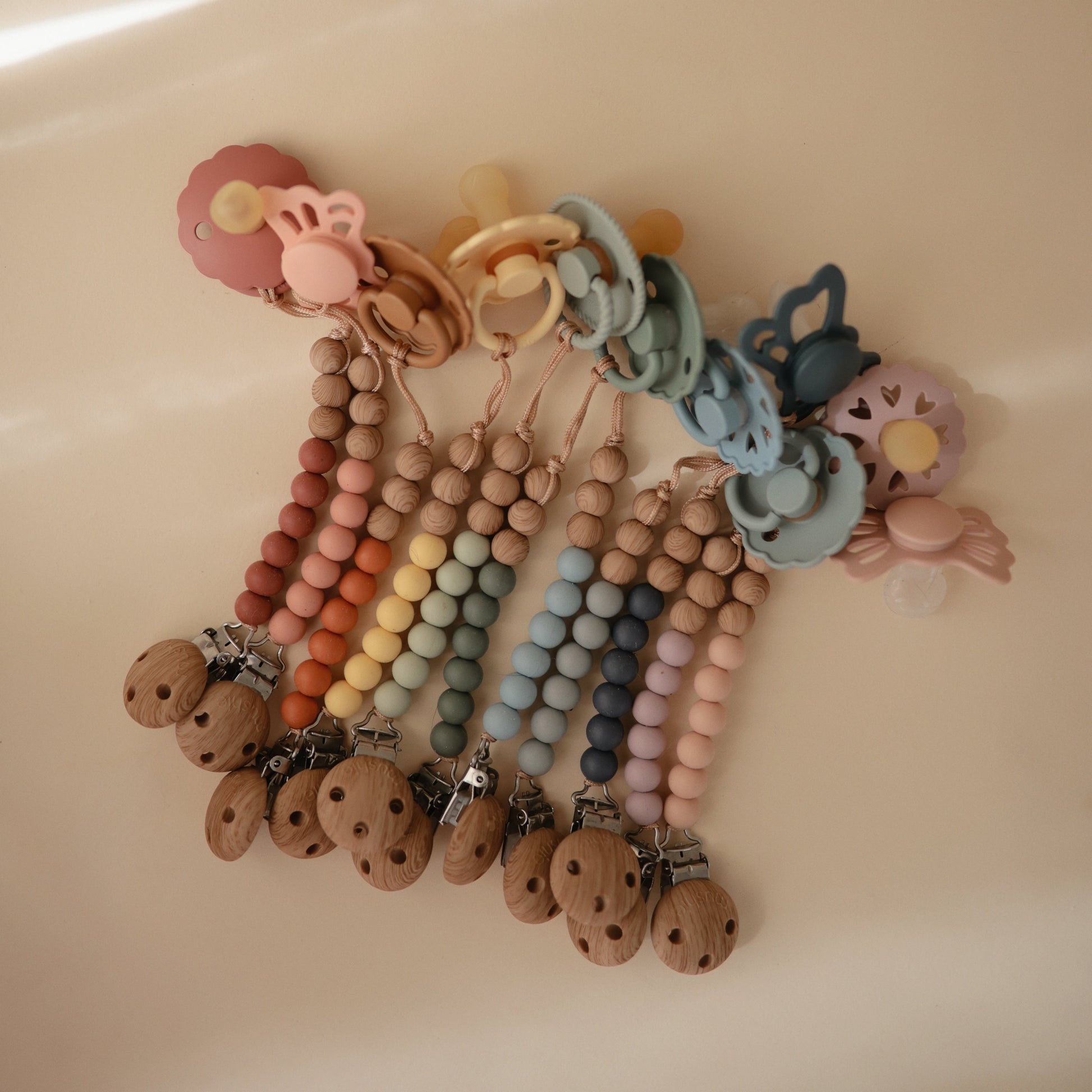 Silicone Pacifier Clip | Eva - Babies in Bloom