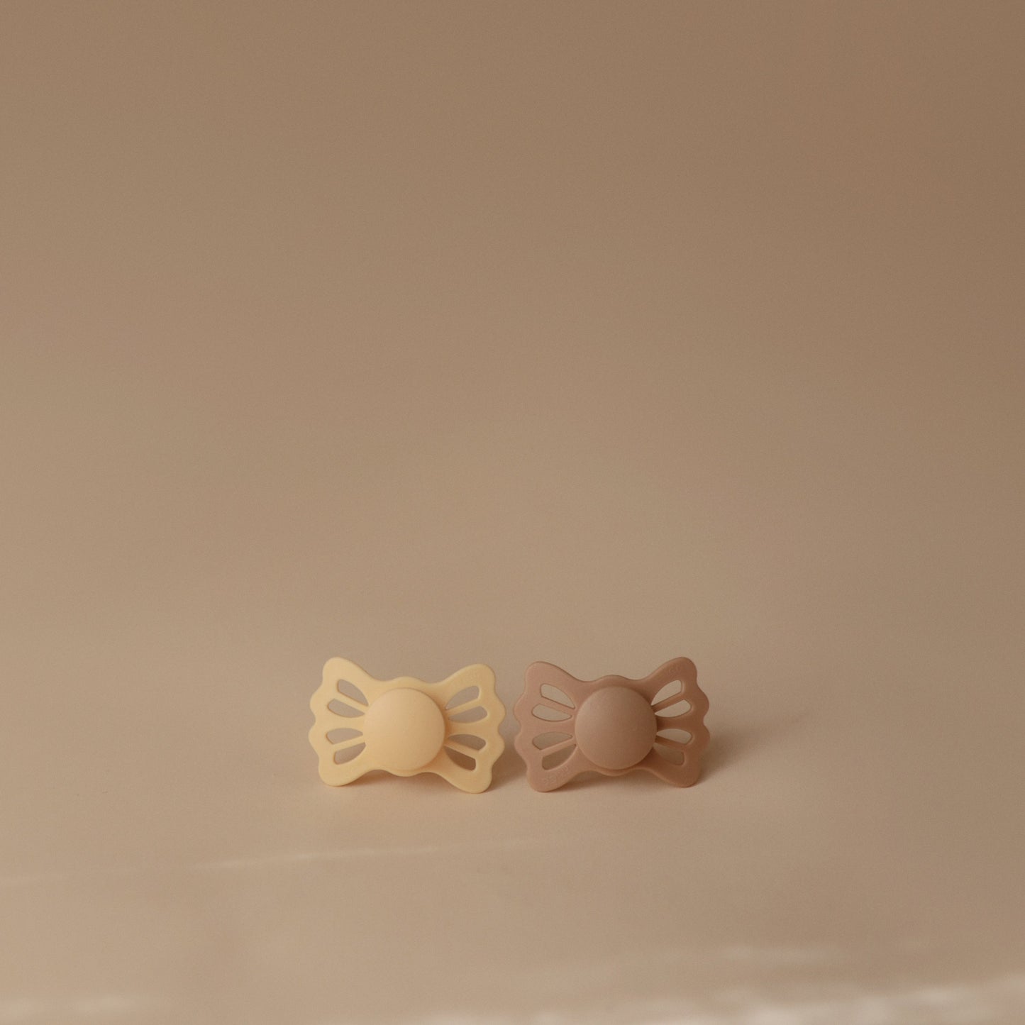 FRIGG Lucky Symmetrical Silicone Pacifier 2-Pack (6-18 Months) - Babies in Bloom