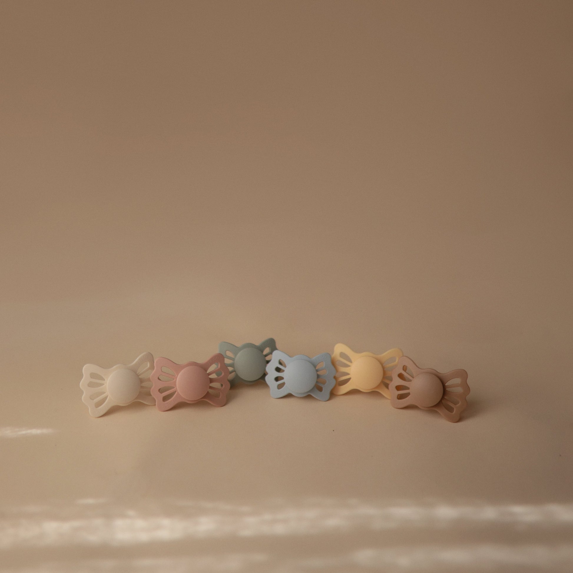 FRIGG Lucky Symmetrical Silicone Pacifier 2-Pack (0-6 Months) - Babies in Bloom