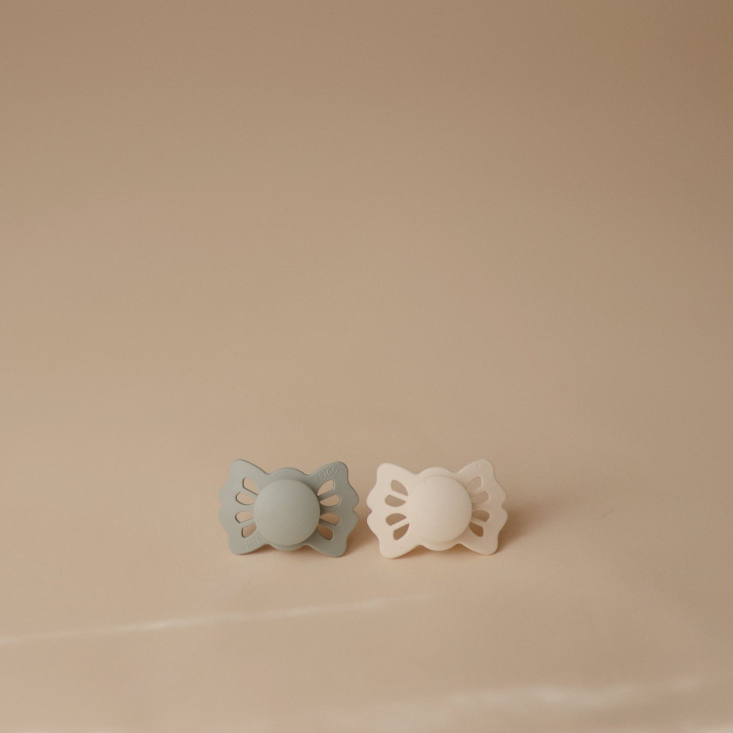 FRIGG Lucky Symmetrical Silicone Pacifier 2-Pack (0-6 Months) - Babies in Bloom
