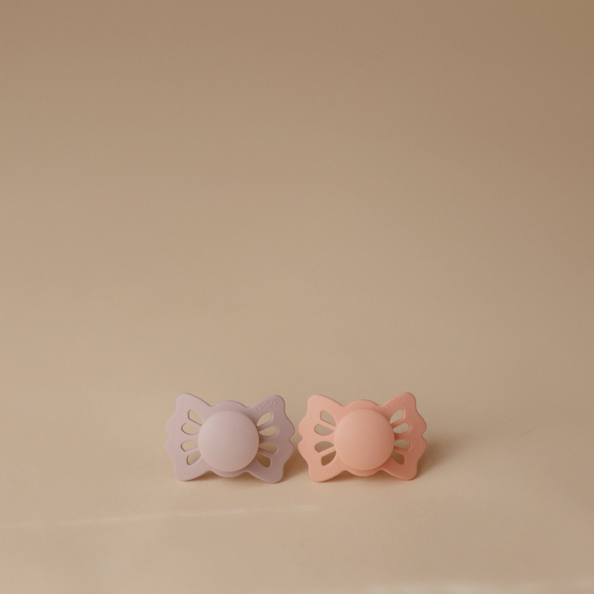 FRIGG Lucky Symmetrical Silicone Pacifier 2-Pack (0-6 Months) - Babies in Bloom