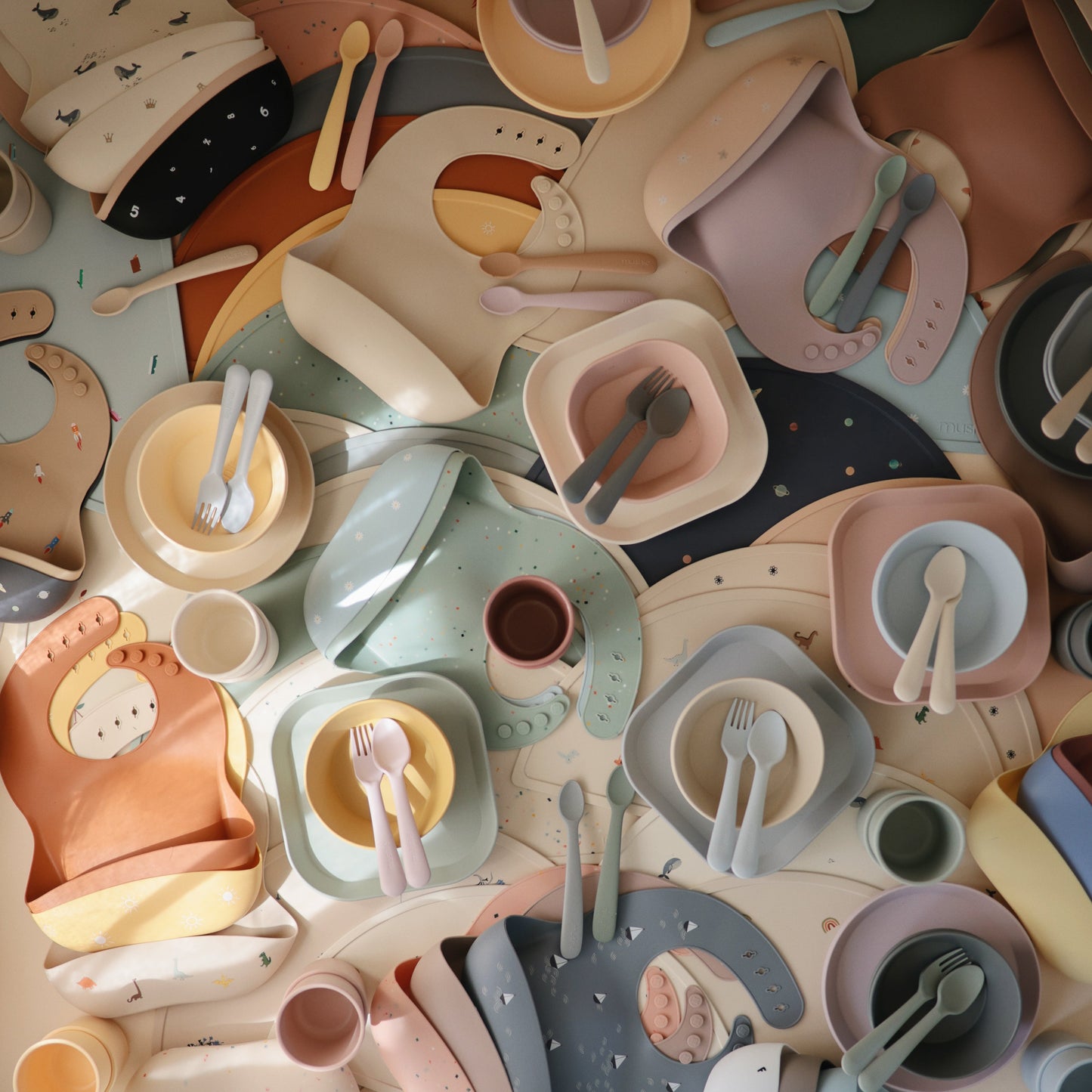 Dinnerware Cups - Babies in Bloom