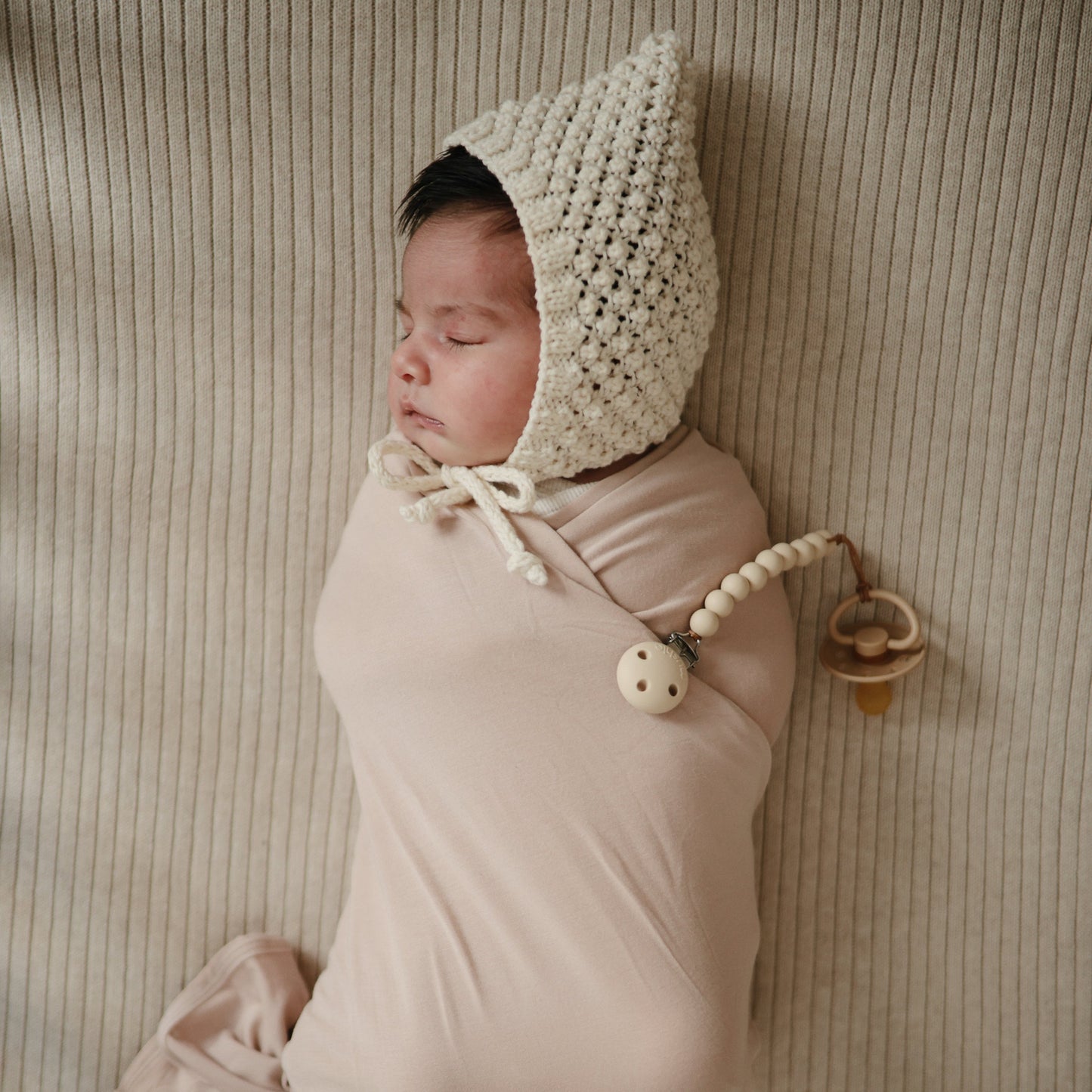 Silicone Pacifier Clip | Hera - Babies in Bloom