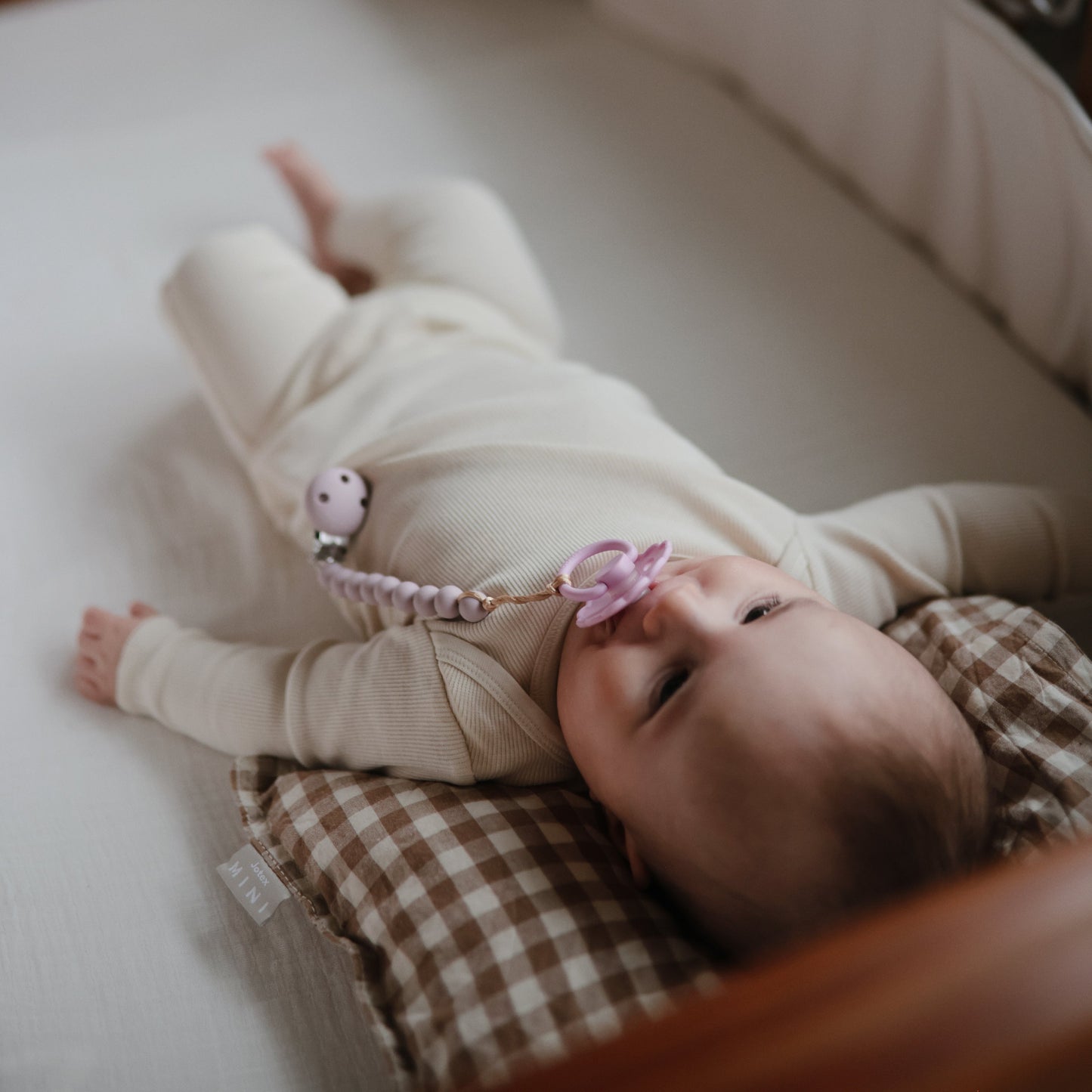 Silicone Pacifier Clip | Hera - Babies in Bloom
