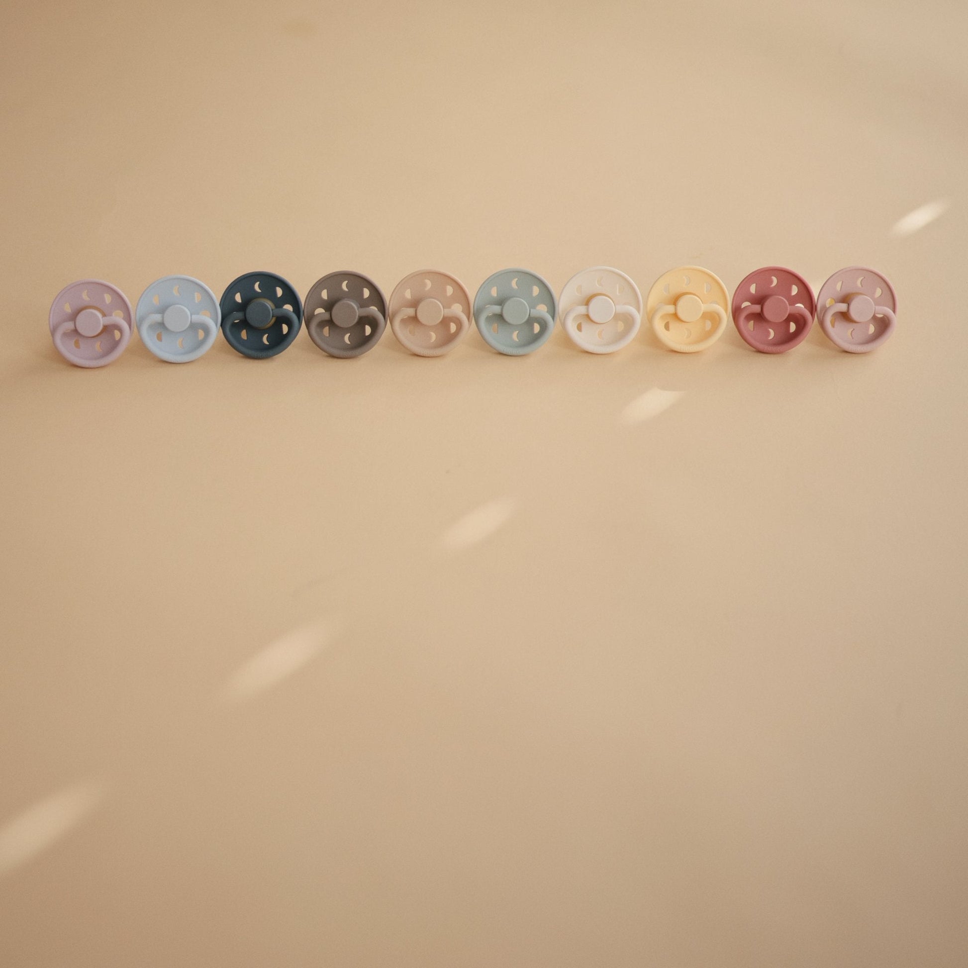 FRIGG Moon Silicone Pacifier 2-Pack - Babies in Bloom