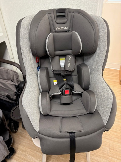 Nuna RAVA - FLOOR MODEL