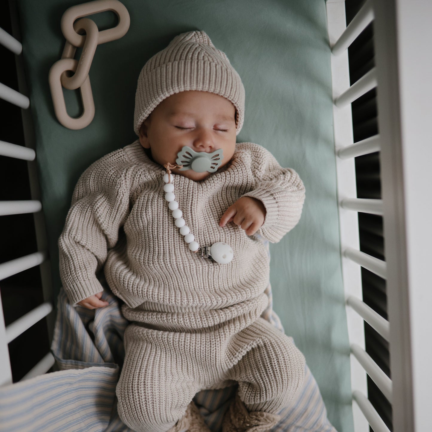 Stretchy Crib Sheet - Babies in Bloom