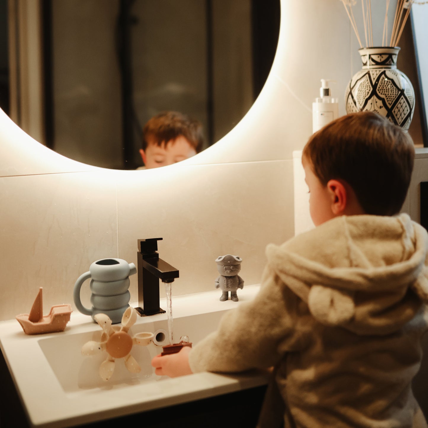 Pirate Mold Free Bath Play Set