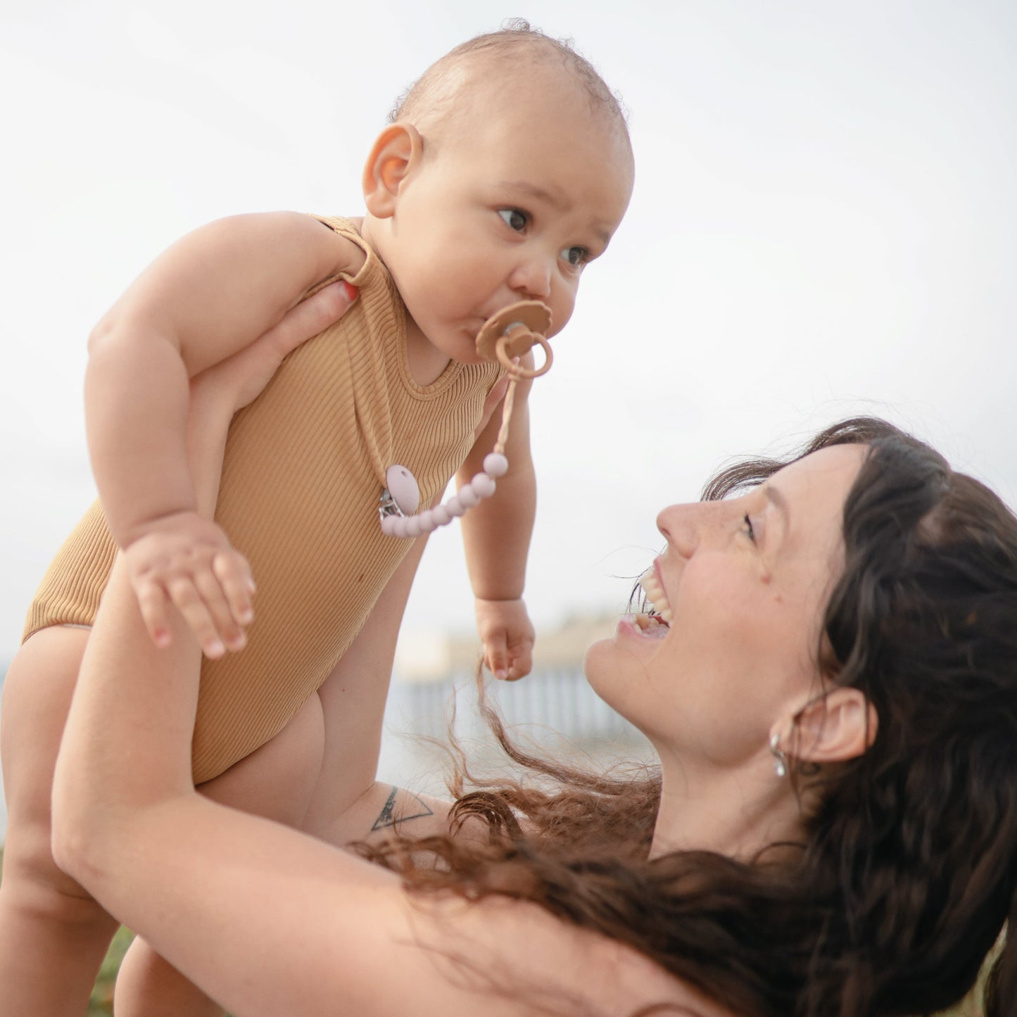 Silicone Pacifier Clip | Hera - Babies in Bloom