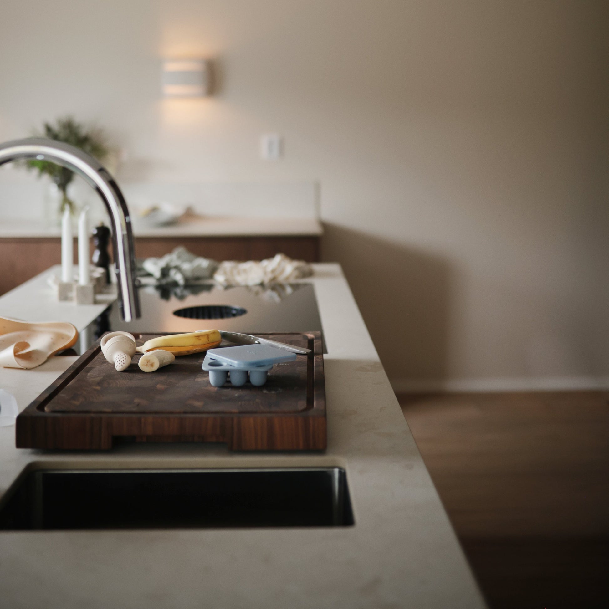 Fresh Food Feeder Freezer Tray - Babies in Bloom