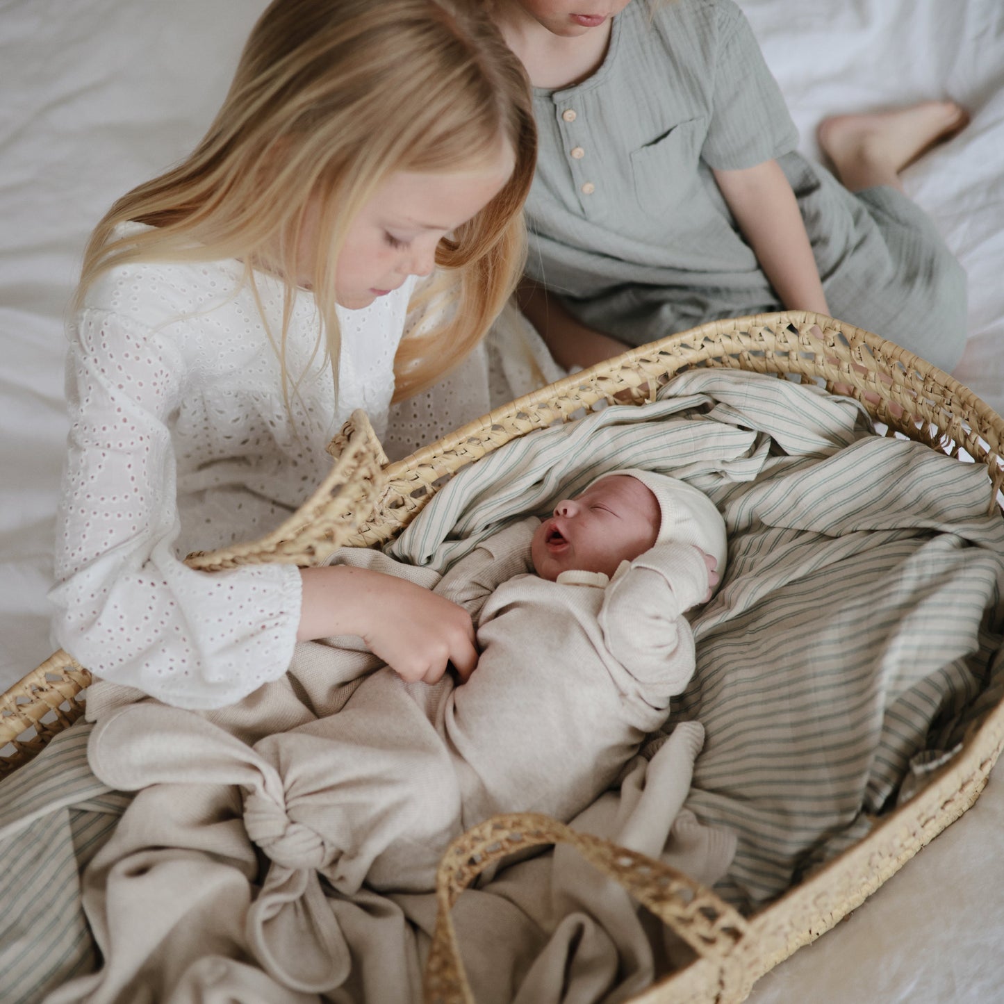 Organic Cotton Muslin Swaddle Blanket - Babies in Bloom