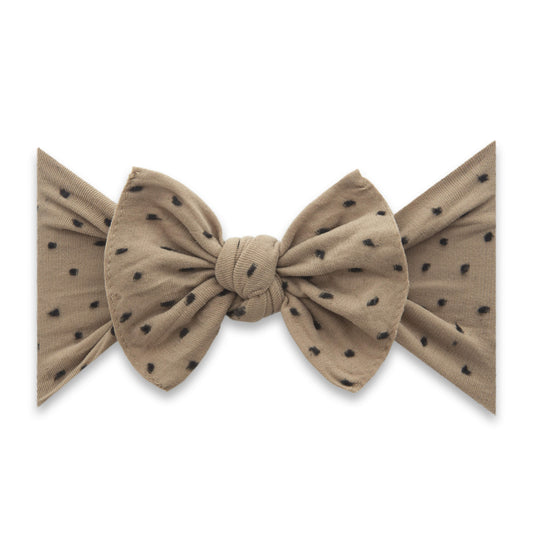 Shabby Dot Knot