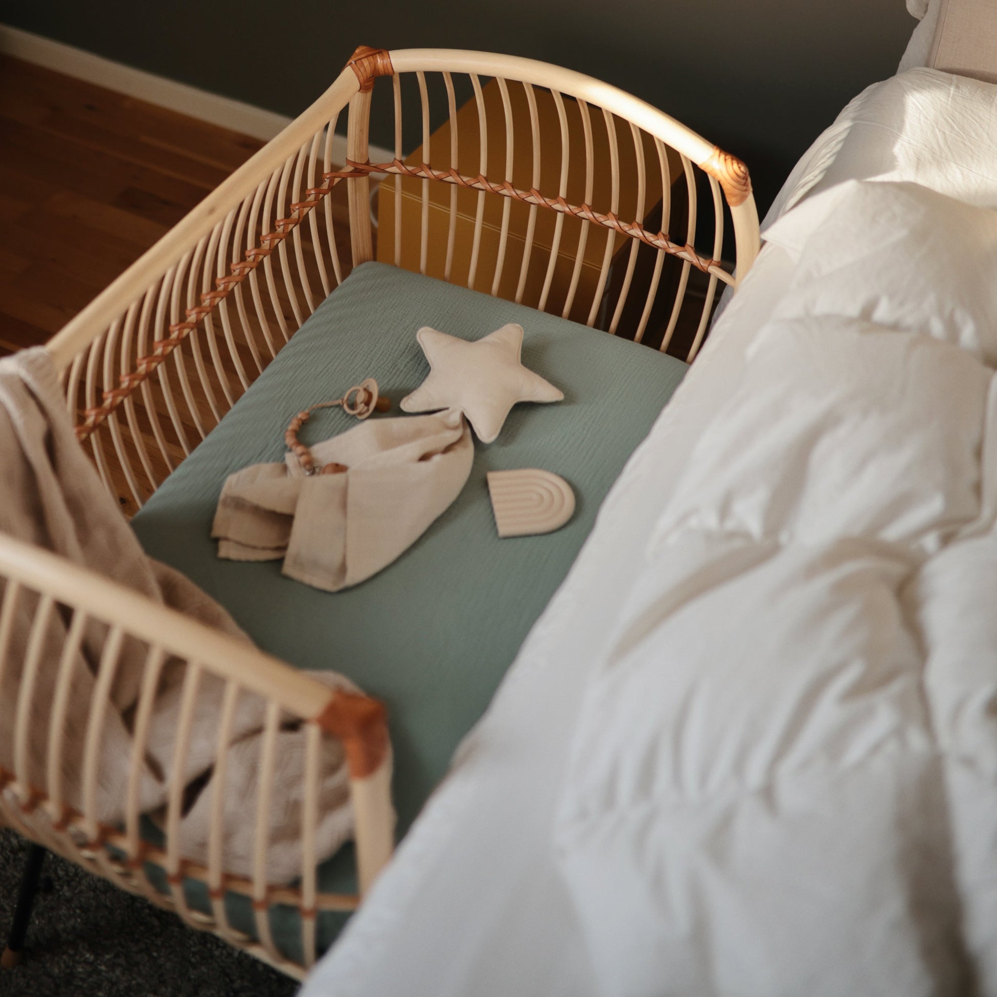 Mini Muslin Crib Sheet - Babies in Bloom