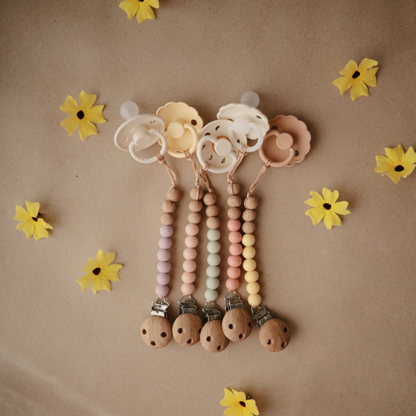 FRIGG Daisy Silicone Pacifier 2-Pack - Babies in Bloom