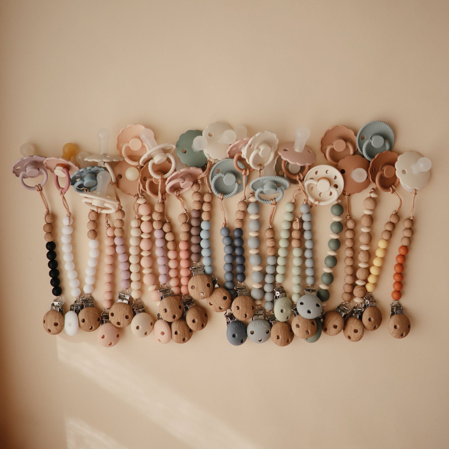 Silicone Pacifier Clip | Eva - Babies in Bloom