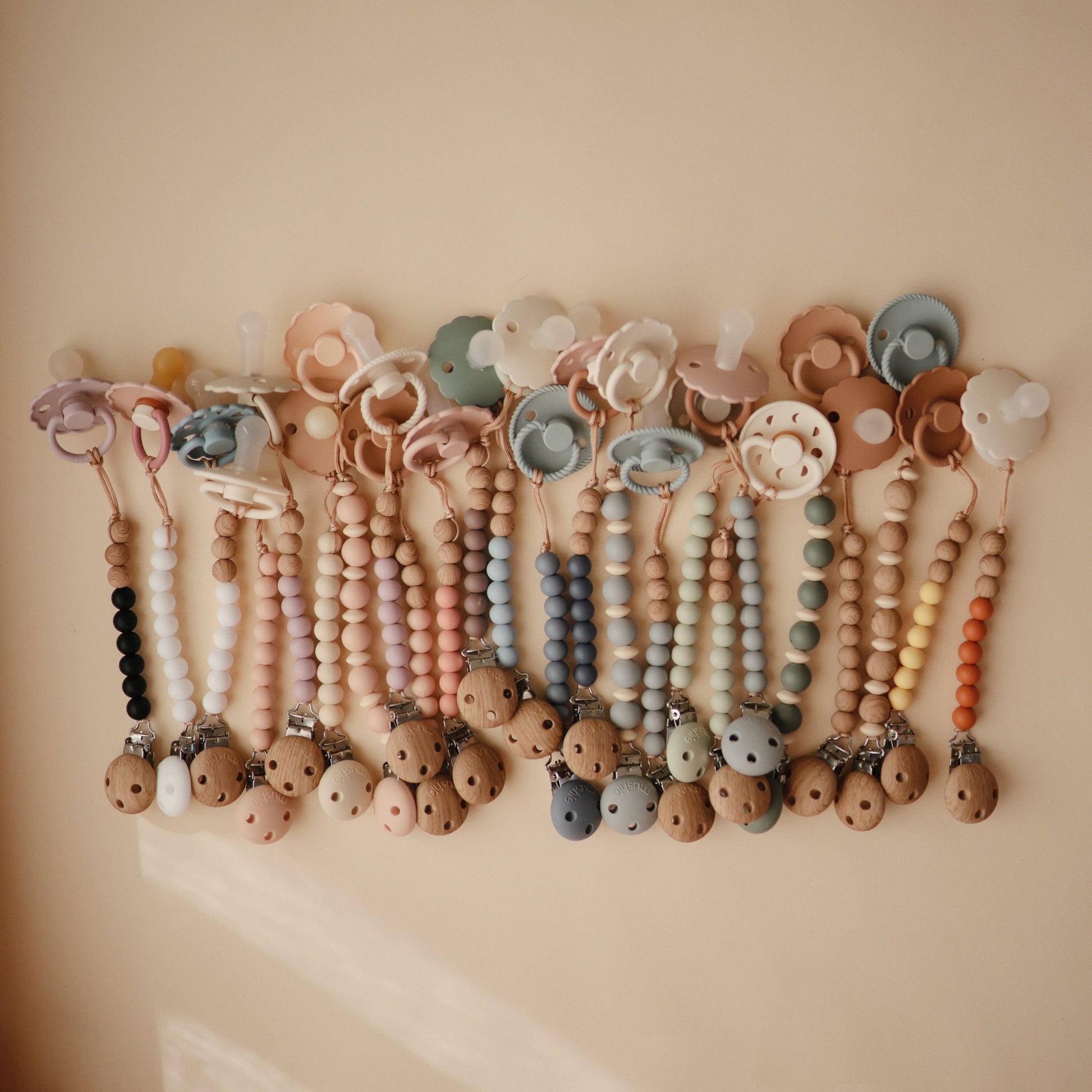 Silicone Pacifier Clip | Eva - Babies in Bloom