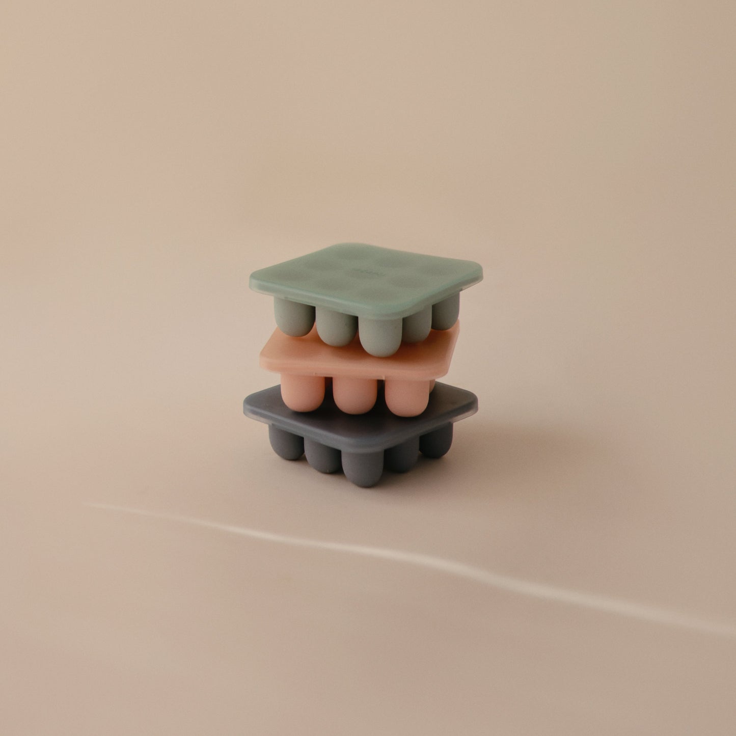 Fresh Food Feeder Freezer Tray - Babies in Bloom