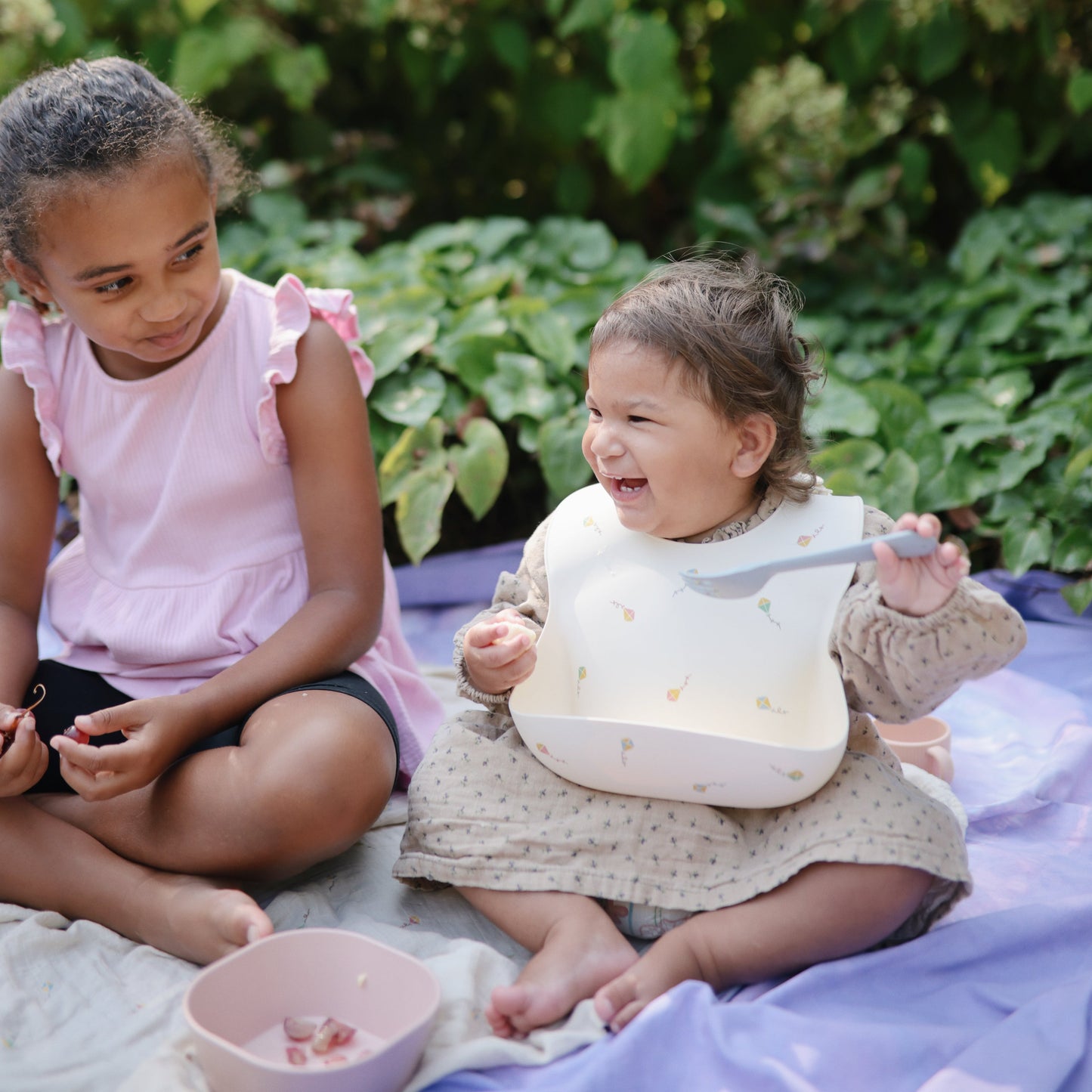 Silicone Baby Bib - Babies in Bloom