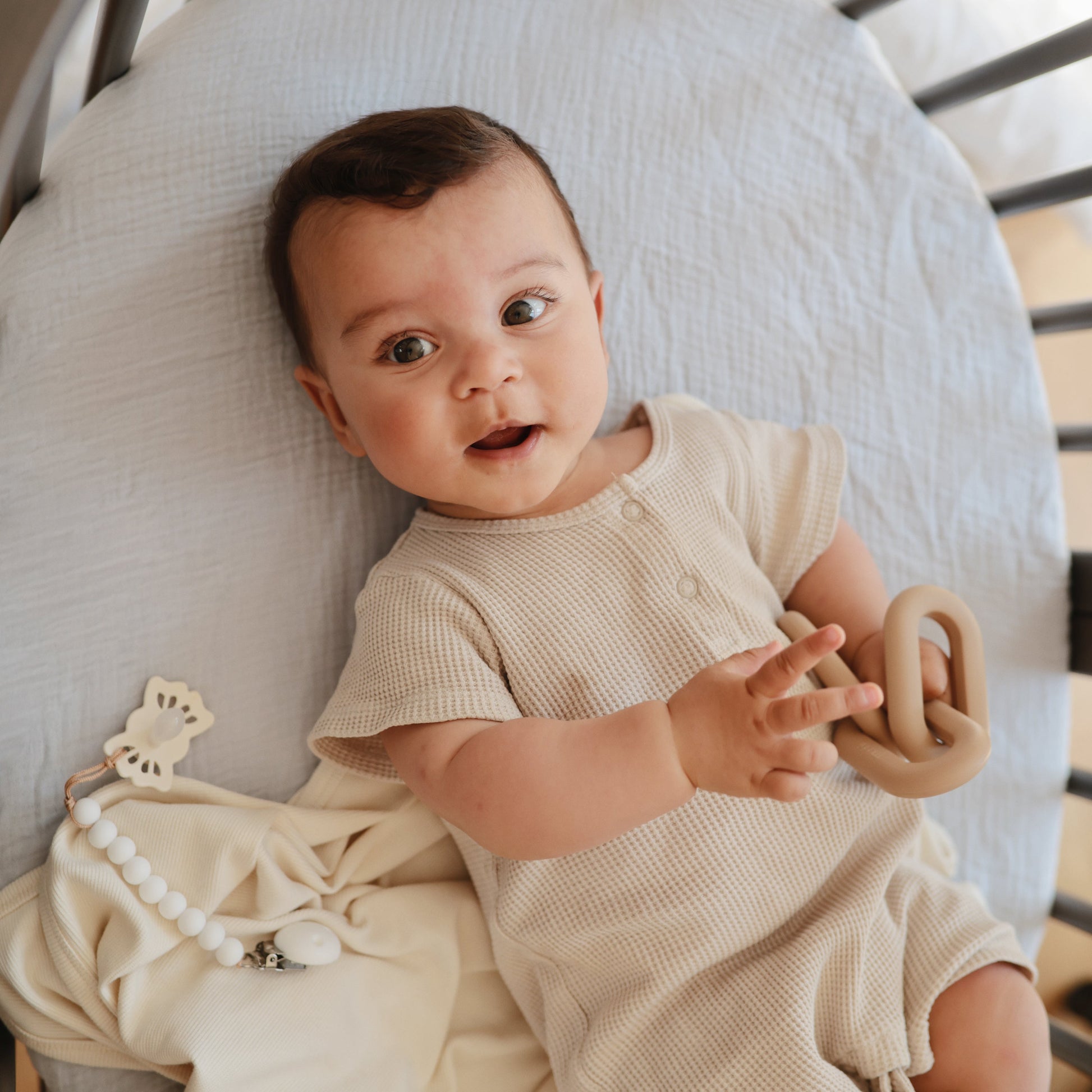 Silicone Pacifier Clip | Hera - Babies in Bloom