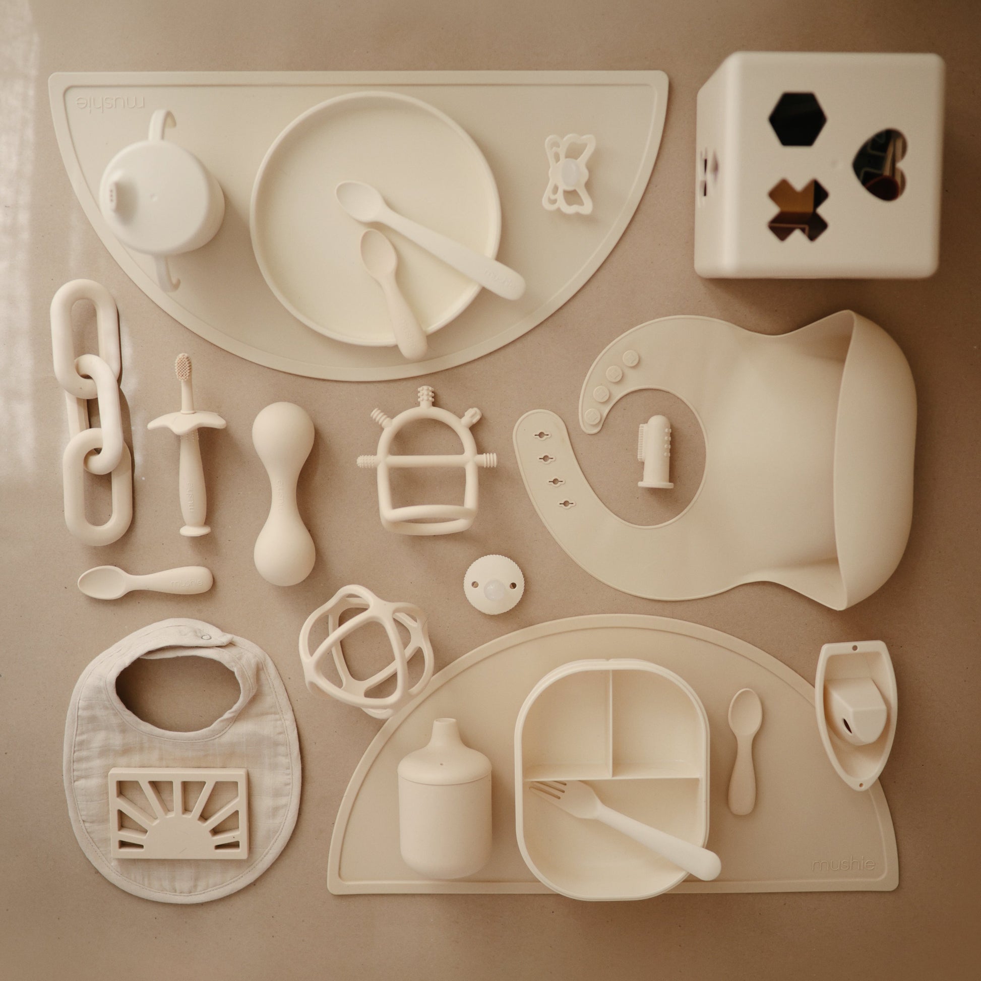 Silicone Toddler Starter Spoons - Babies in Bloom