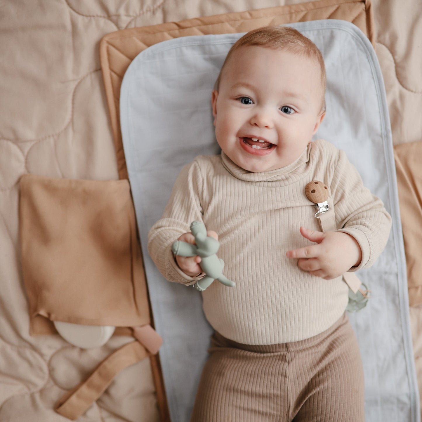 Linen Pacifier Clip 2-Pack - Babies in Bloom
