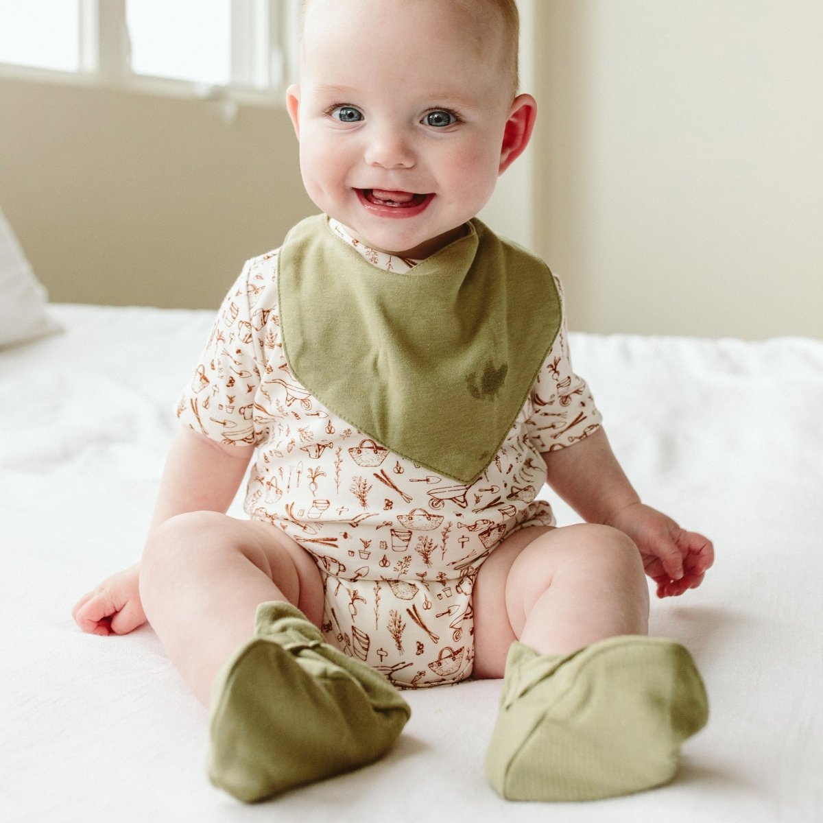 STAY ON BOOTS | ARTICHOKE