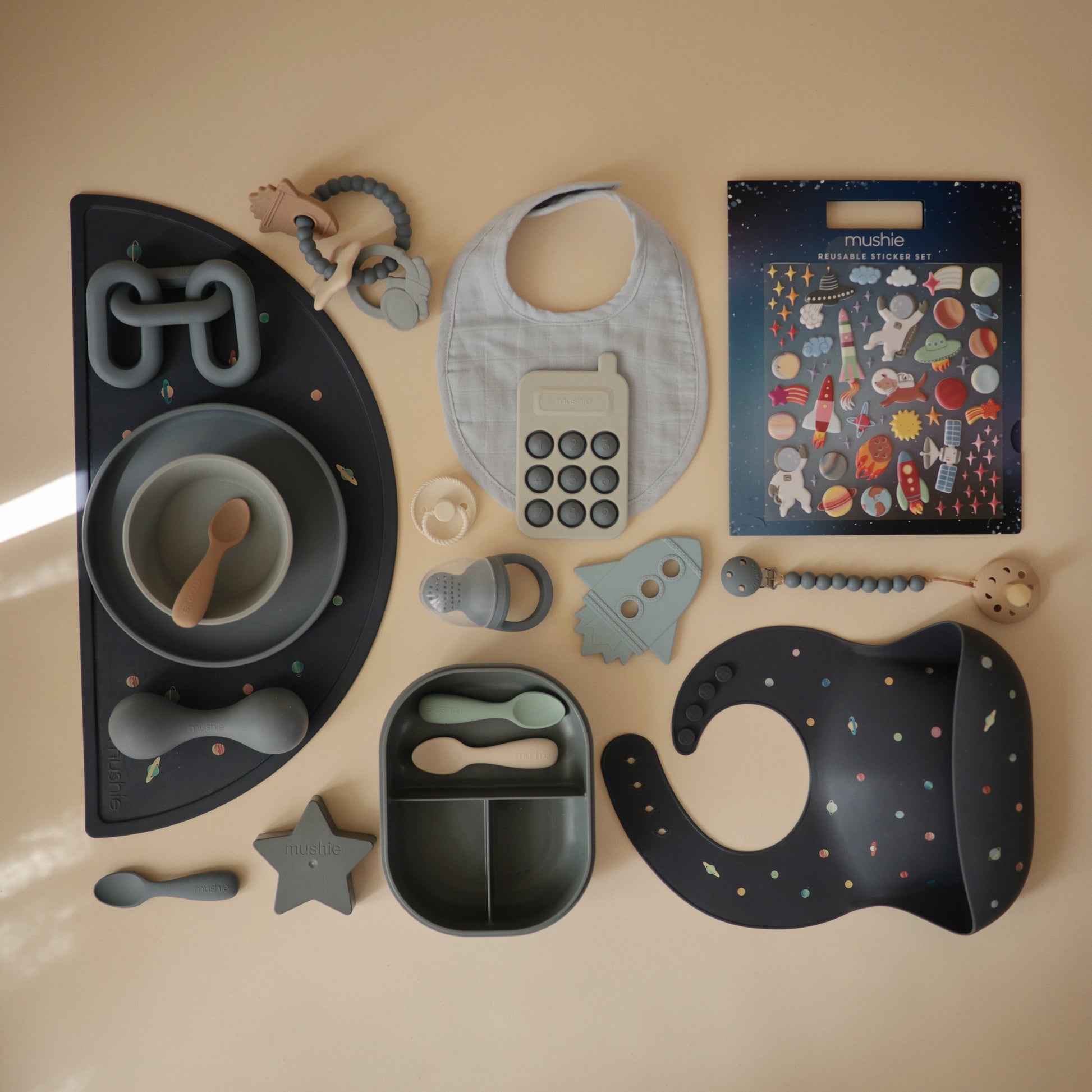 Silicone Toddler Starter Spoons - Babies in Bloom