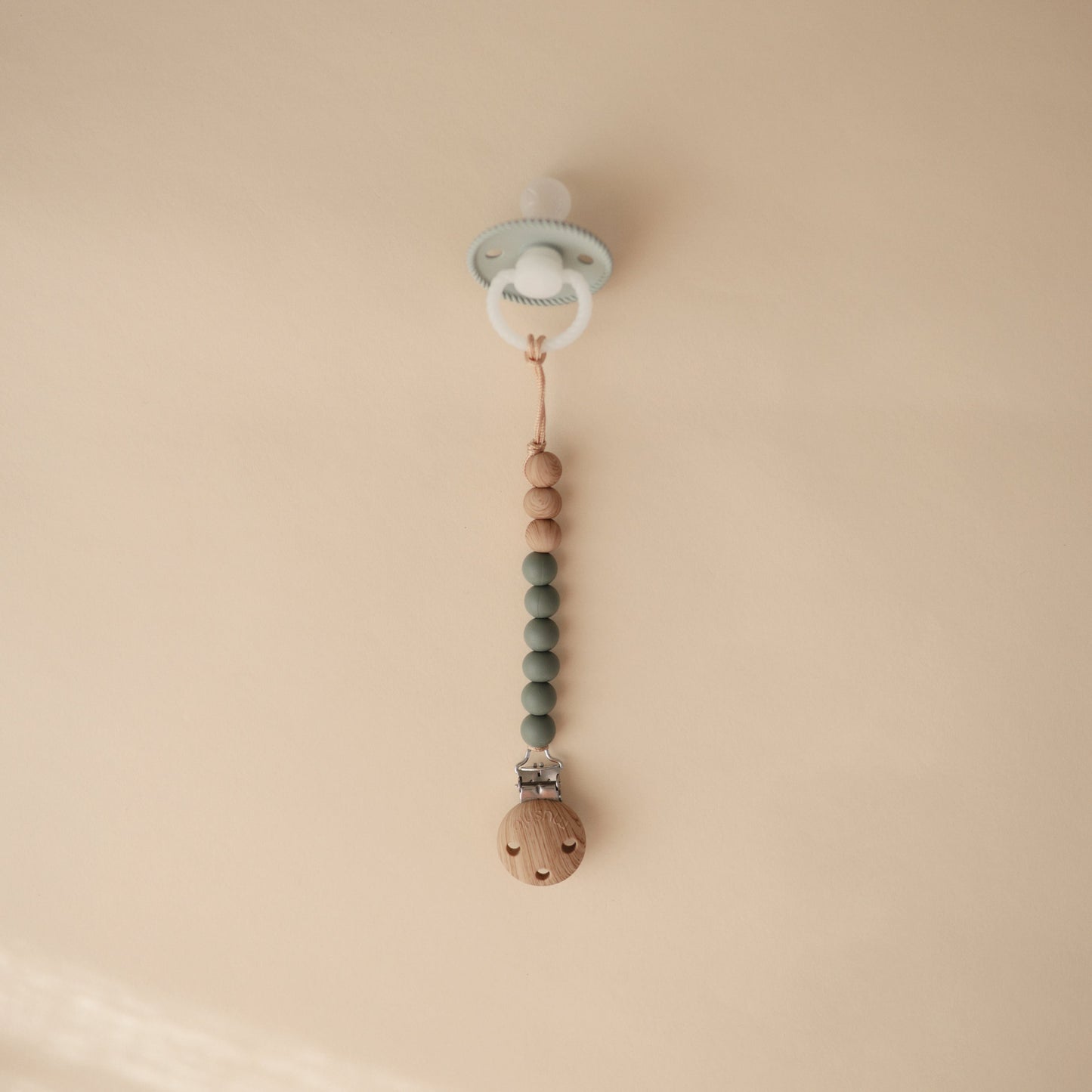 Silicone Pacifier Clip | Eva - Babies in Bloom