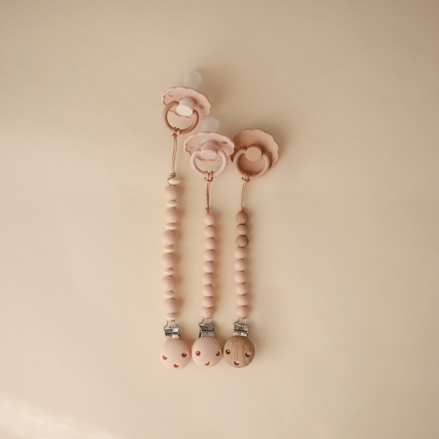 Silicone Pacifier Clip | Hera - Babies in Bloom