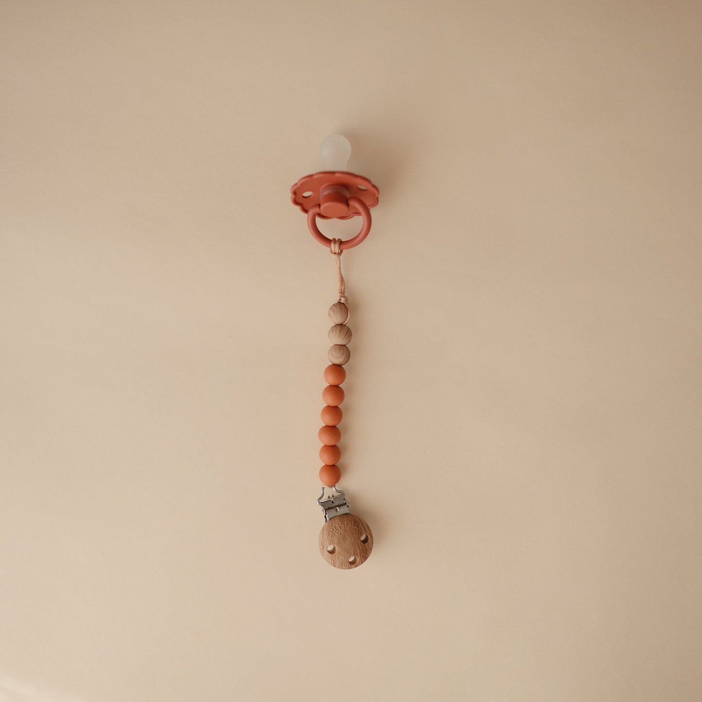 Silicone Pacifier Clip | Eva - Babies in Bloom