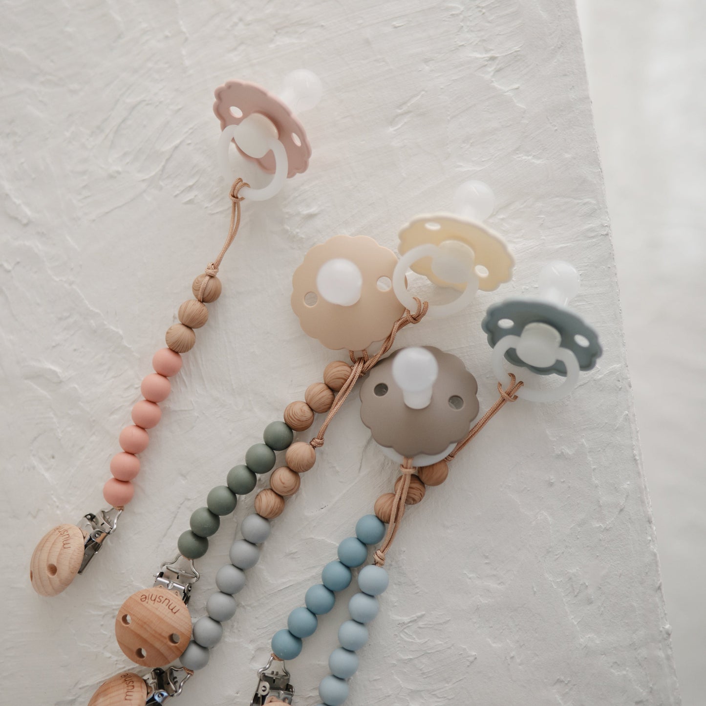 Silicone Pacifier Clip | Eva - Babies in Bloom