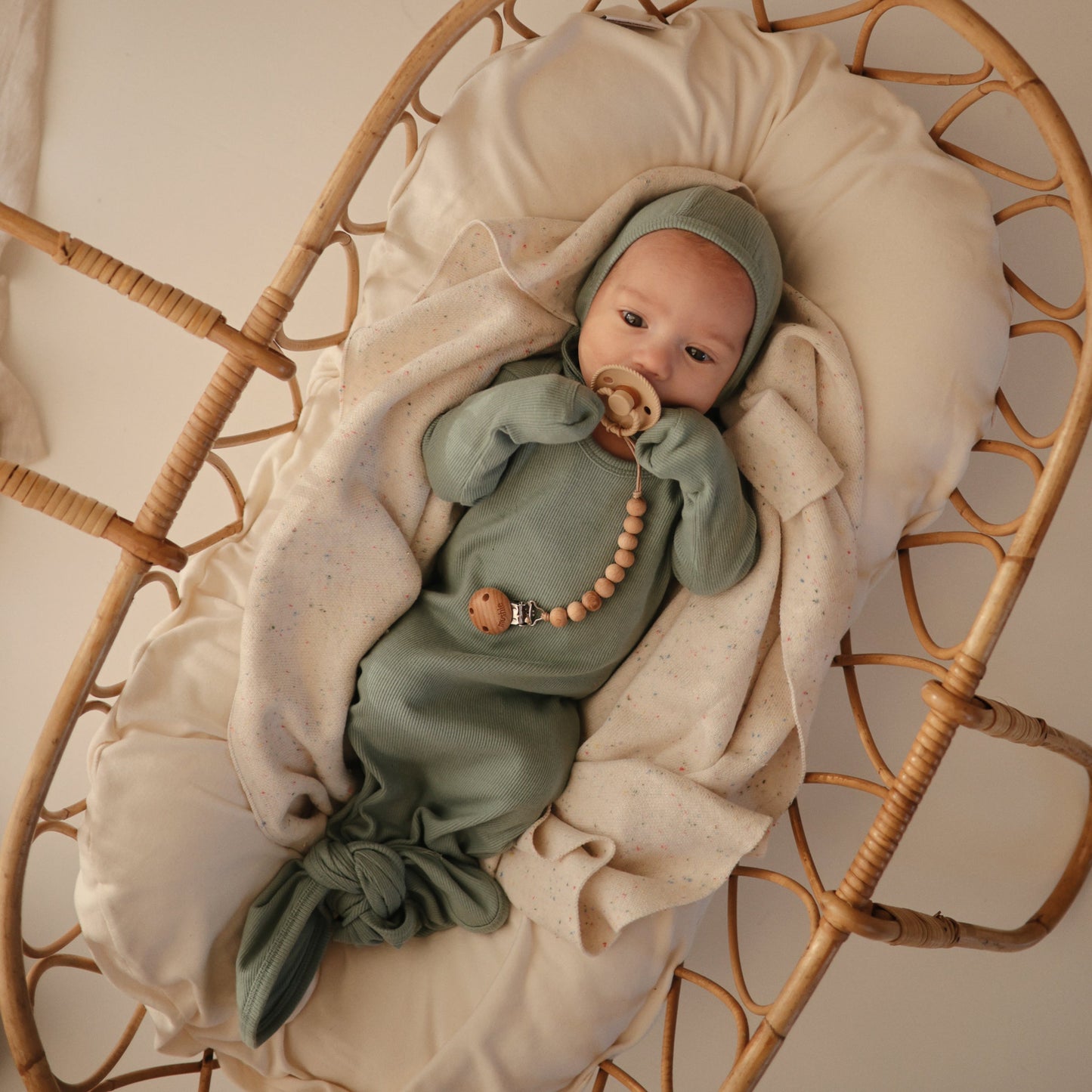 Silicone Pacifier Clip | Hera - Babies in Bloom