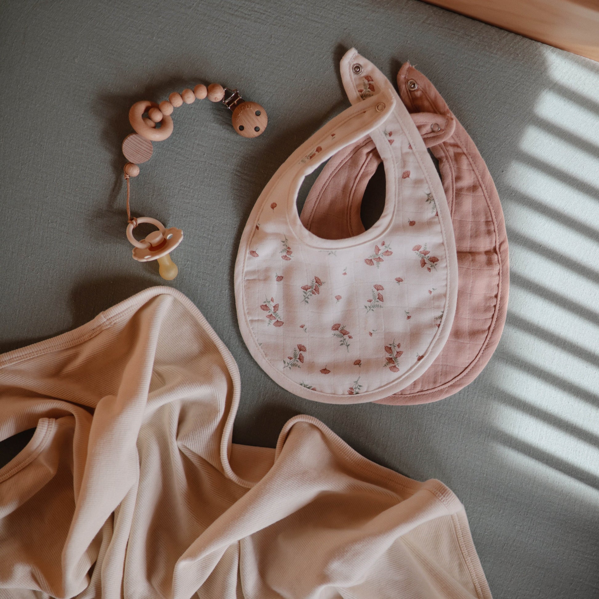 Muslin Bib - Babies in Bloom