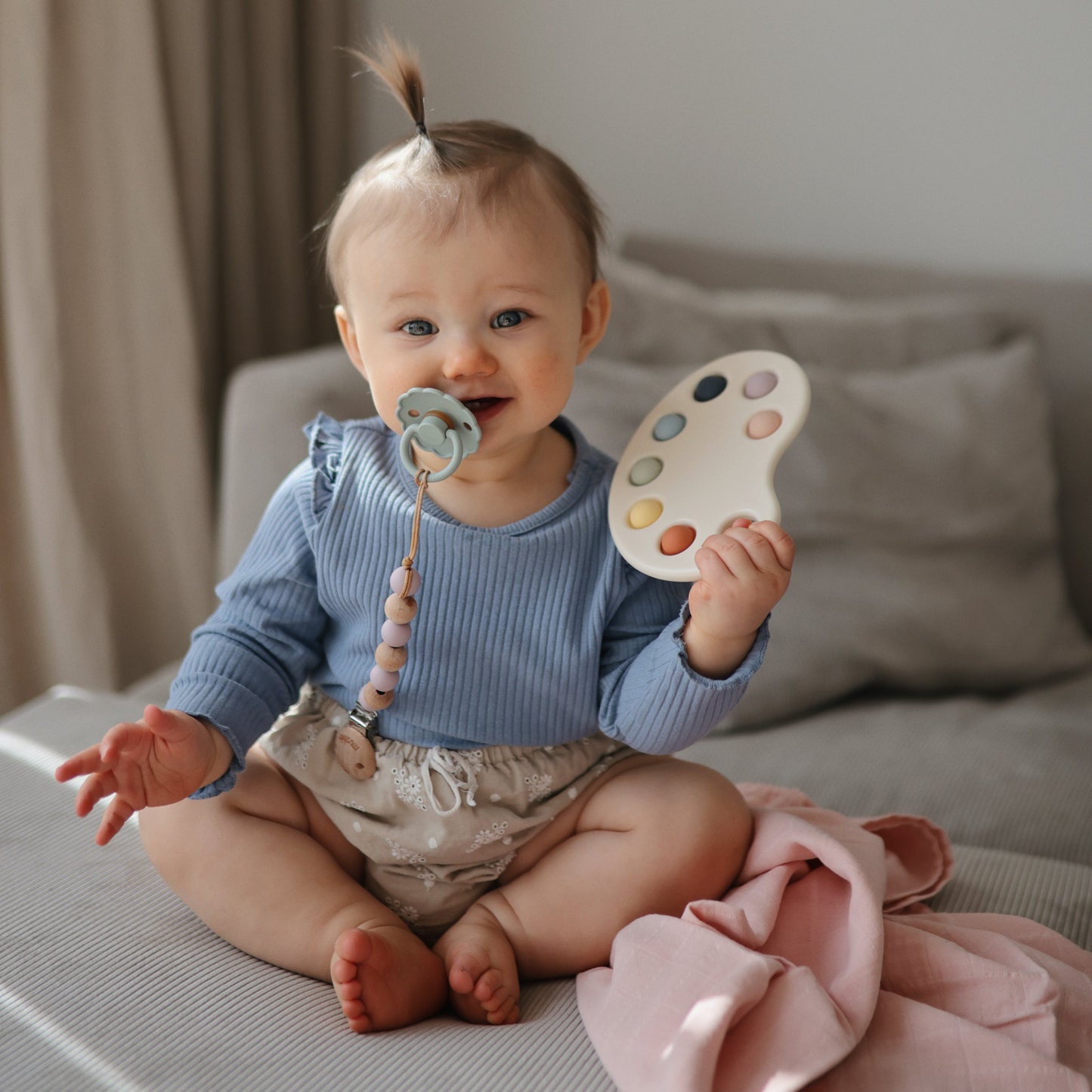 FRIGG Daisy Natural Rubber Pacifier 2-Pack - Babies in Bloom