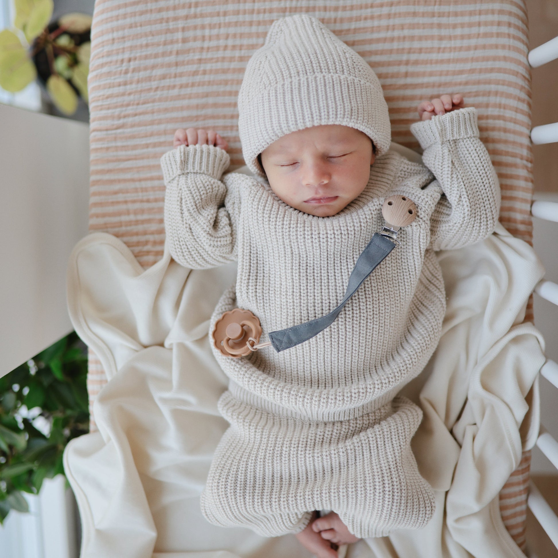 Linen Pacifier Clip 2-Pack - Babies in Bloom