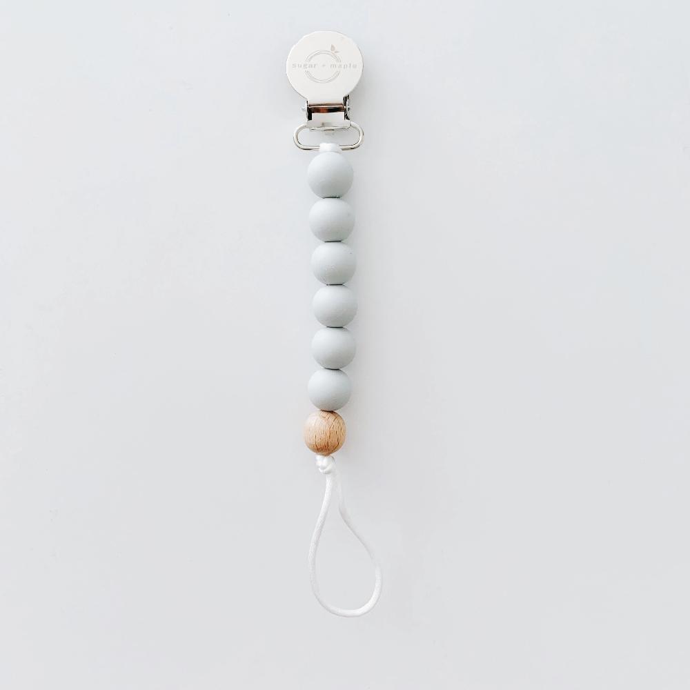 Sugar + Maple Pacifier + Teether Clip - Silicone with 1 Beechwood Bead Sugar + Maple - Babies in Bloom